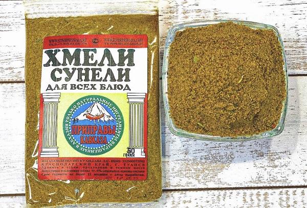 Chmeli-Suneli in der Verpackung