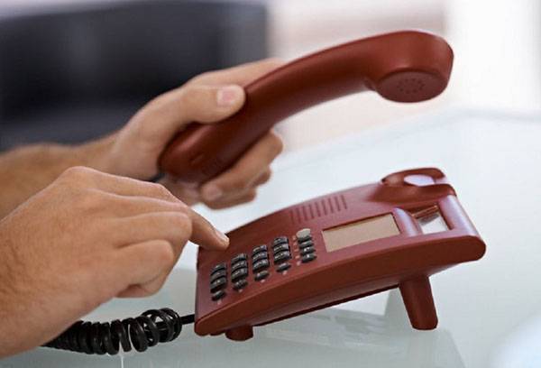 Wählen einer Nummer am Telefonapparat