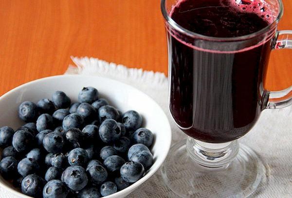 Blaubeer-Fruchtgetränk (Mors)