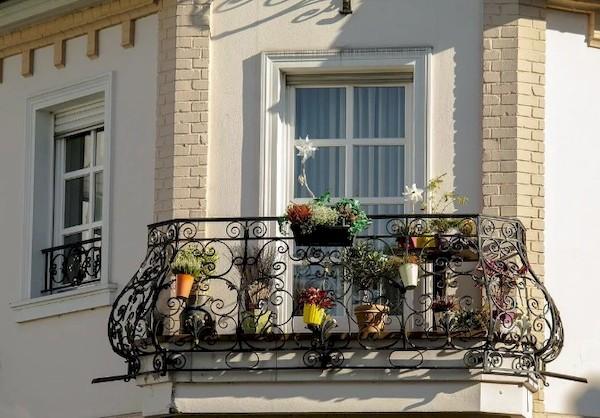 Geschmiedeter französischer Balkon