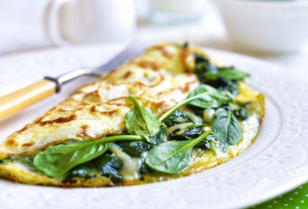 Omelett mit Spinat und Rucola