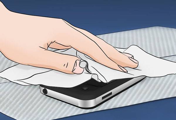 Trocknen des Smartphones