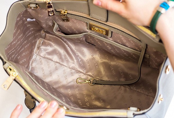 Vorbereitung der Tasche zur Reinigung