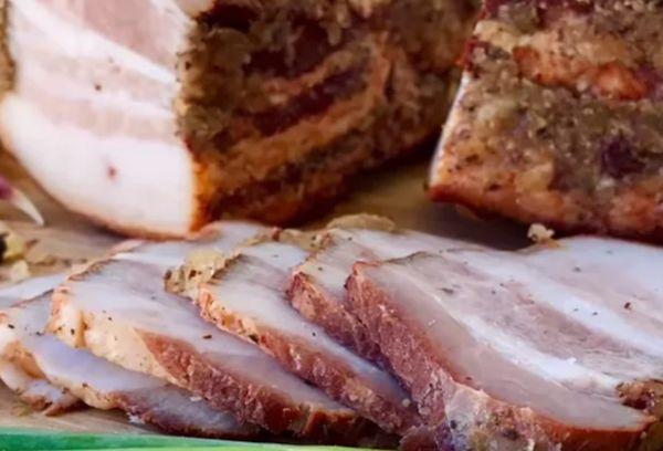 Geräucherter Schweinebauch