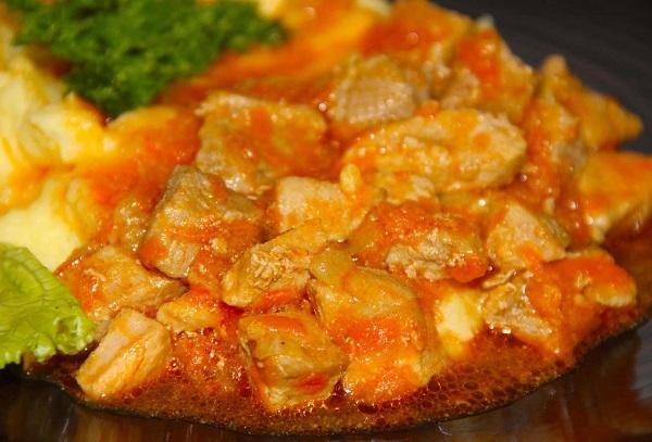 Geschmortes Schweinefleisch