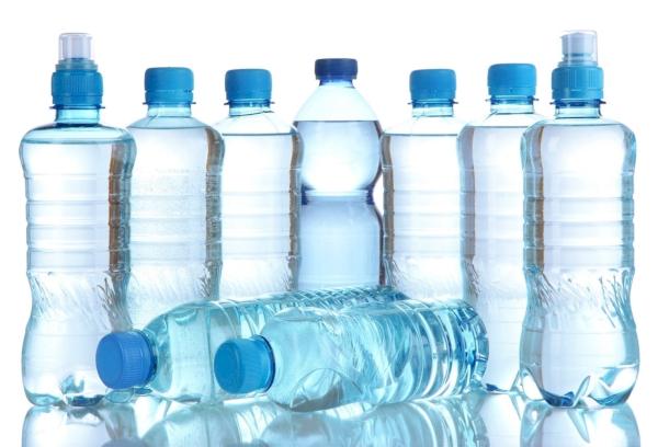 Gekauftes gereinigtes Wasser