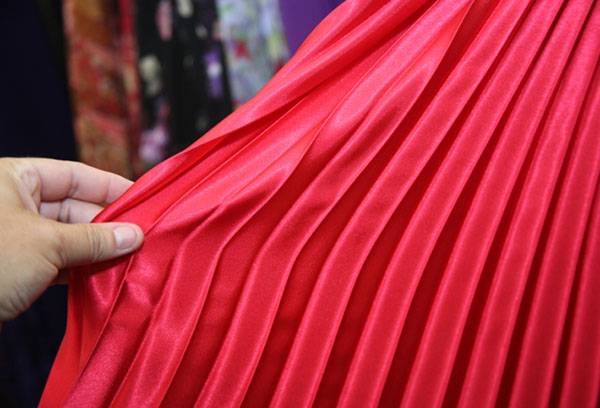 Plissiertes Kleid