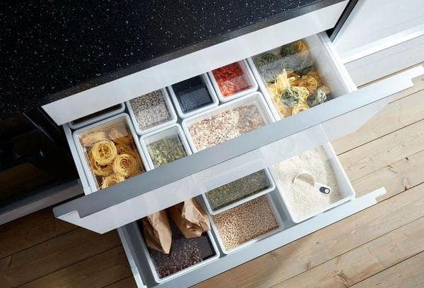 Küchenschubladen für Kleinigkeiten