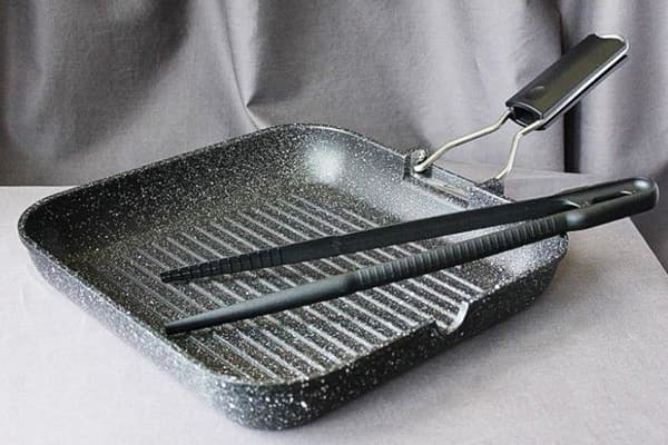 Grillpfanne mit Steinbeschichtung