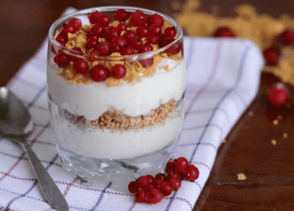 Quark-Frucht-Dessert
