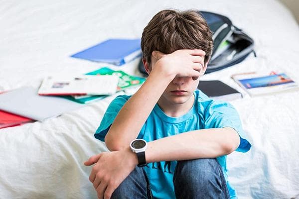 Müder Teenager