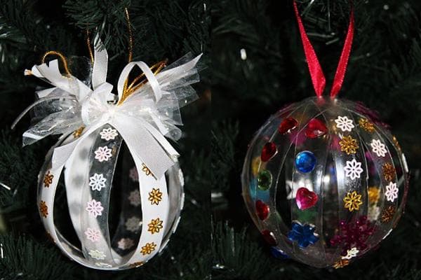 Weihnachtsdekoration aus Plastikflaschen