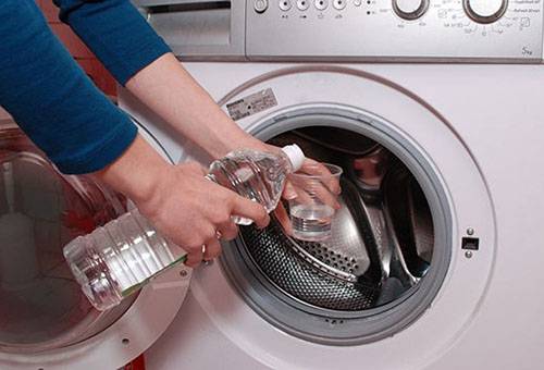 Essig gegen Kalk in der Waschmaschine