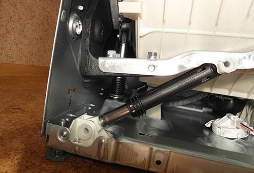 Dämpfer in der Waschmaschine