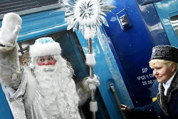 Väterchen Frost steigt in den Zug