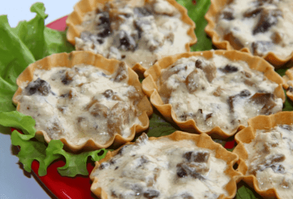 Tartelettes mit Hähnchen und Pilzen (Julienne)