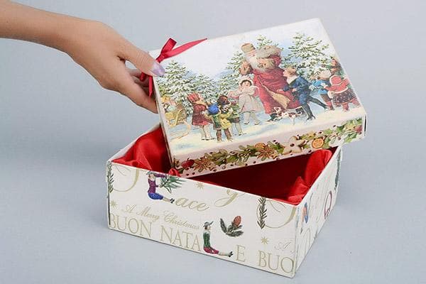 Dekorierte Geschenkbox