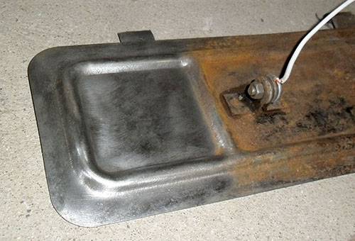 Entfernung von Rost von einem Metallteil