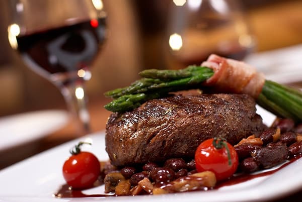 Fleisch aus dem Ofen zu Silvester