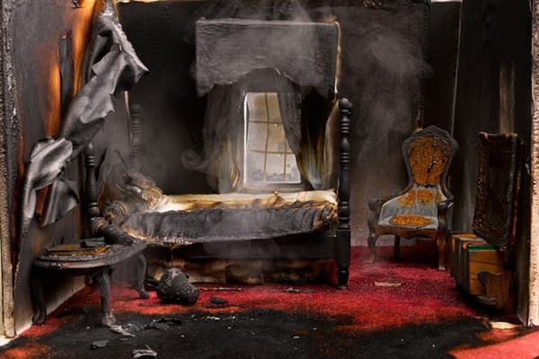 Schlafzimmer nach einem Brand