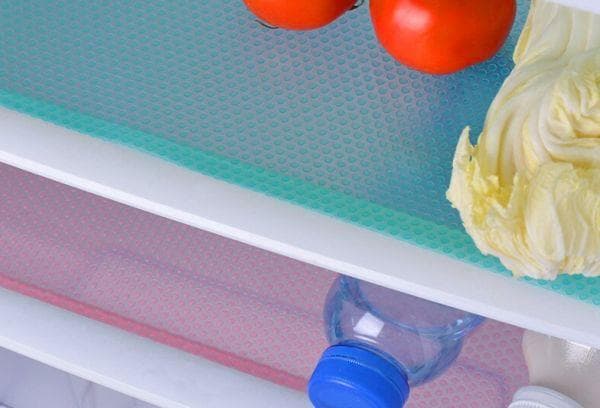 Sauberkeitsmatten für die Regale im Kühlschrank