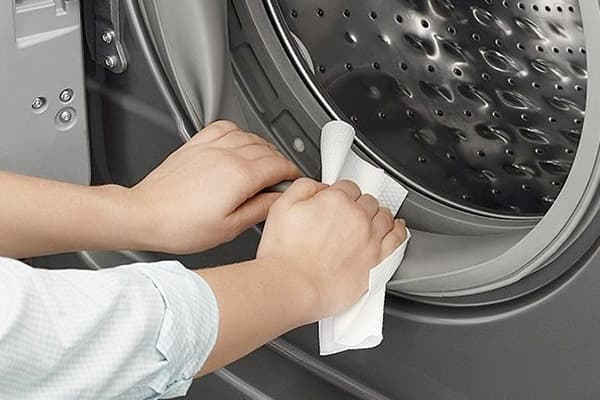 Pflege der Gummidichtung der Waschmaschine